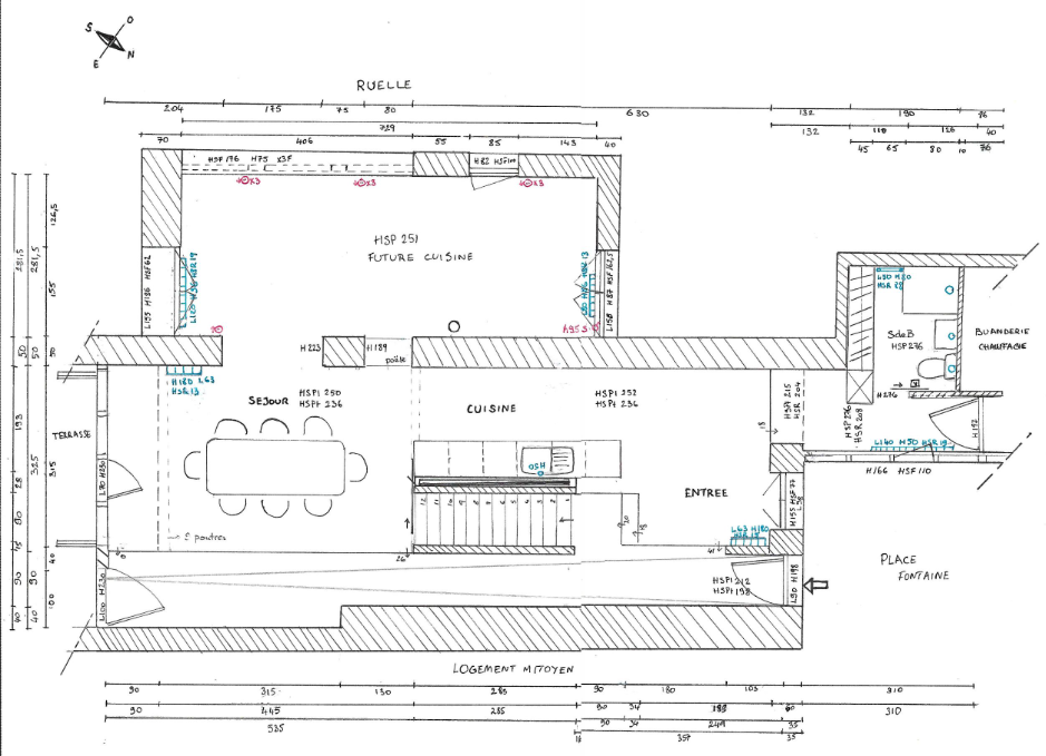 Plan d'état des lieux du rez-de-chaussée dans le projet de rénovation de la maison de village prés de Rolle Plan d'état des lieux du rez-de-chaussée au 1/50ème, et avec cotations, pour le projet de rénovation de la maison de village prés de Rolle, Canton de Vaud, Suisse